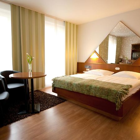 Classic Hotel Kaarst Eksteriør bilde