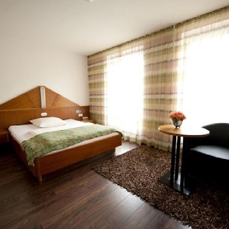 Classic Hotel Kaarst Eksteriør bilde